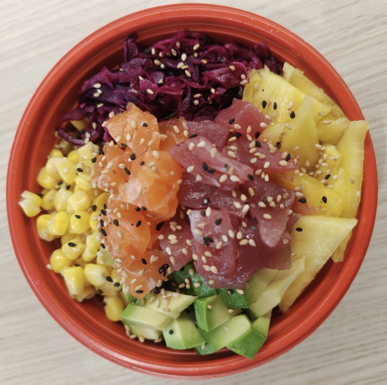POKE BOWL SAUMON THON.à base riz vinaigrette
